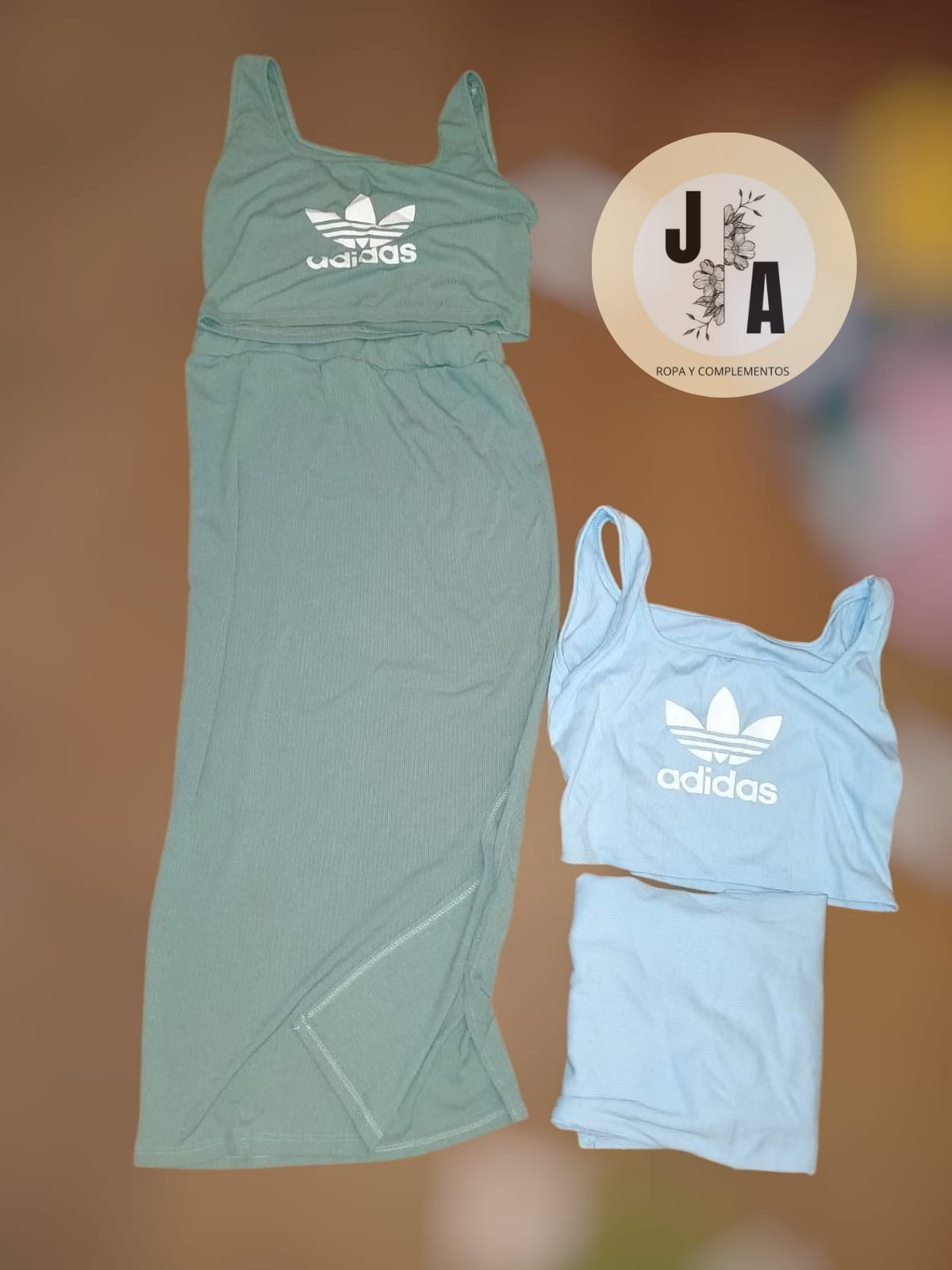CONJUNTO ADIDAS DE FALDA