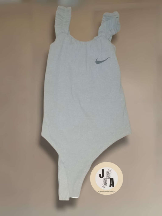 BODY NIKE GRIS